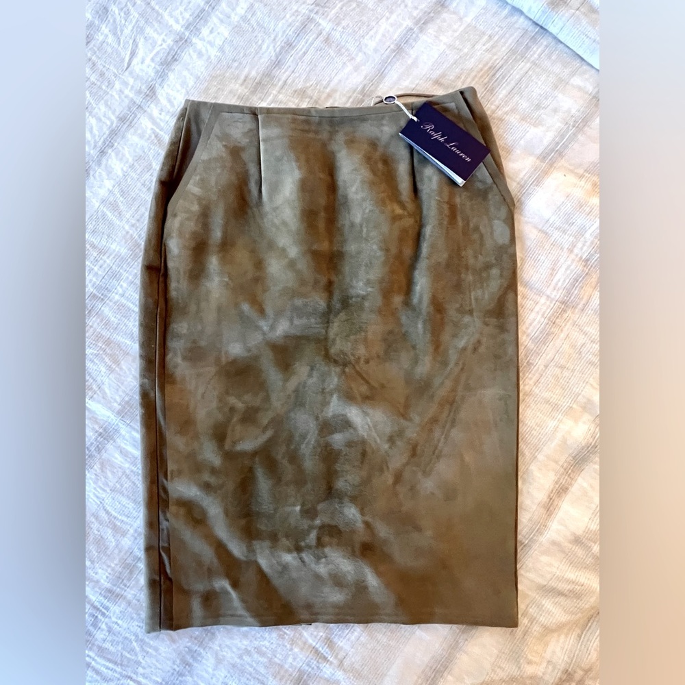 Ralph Lauren Suede pencil skirt. NWT. Size 2.